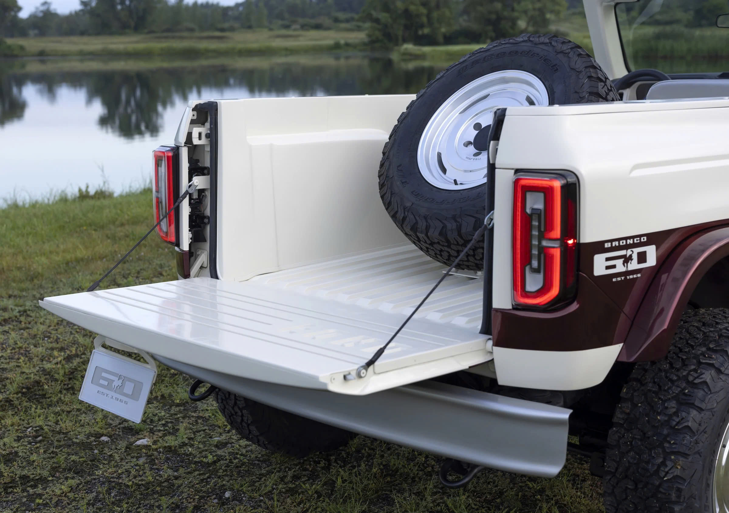 z691756732212098cfa92e78231bbcc46f79403b15e18d