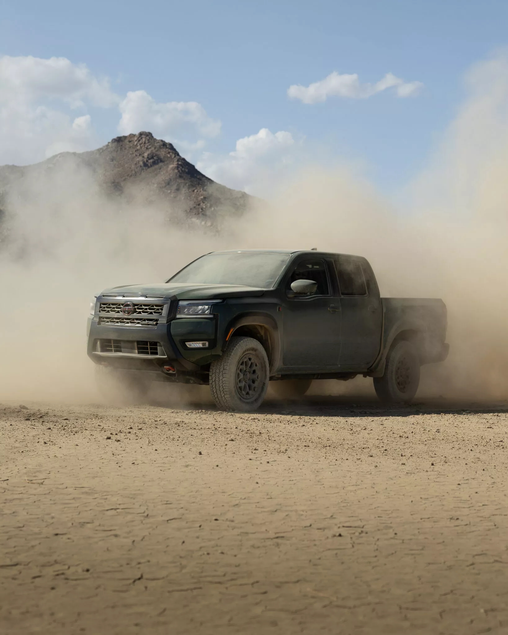 nissan frontier pro 4x r 2026 3