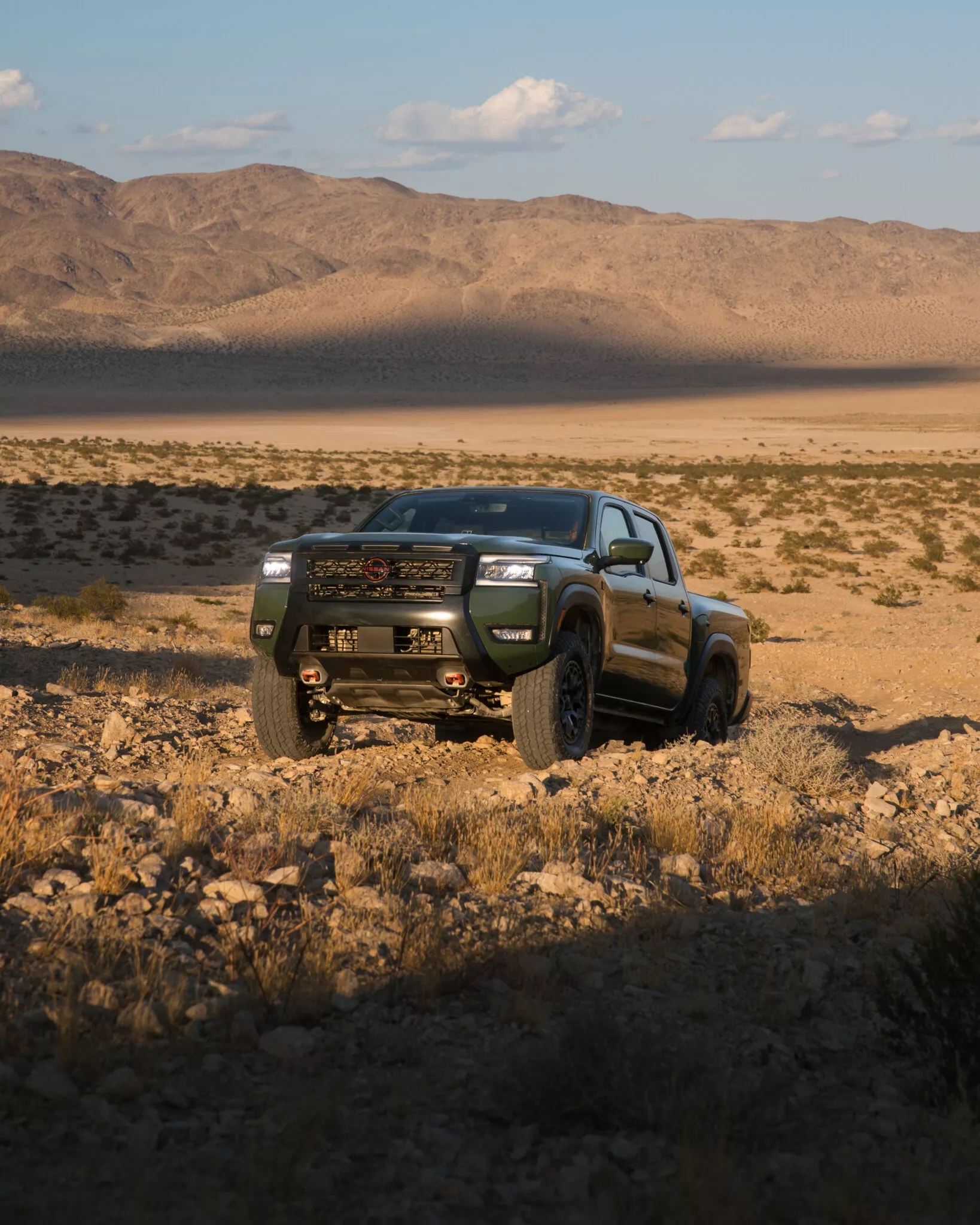 nissan frontier pro 4x r 2026 5