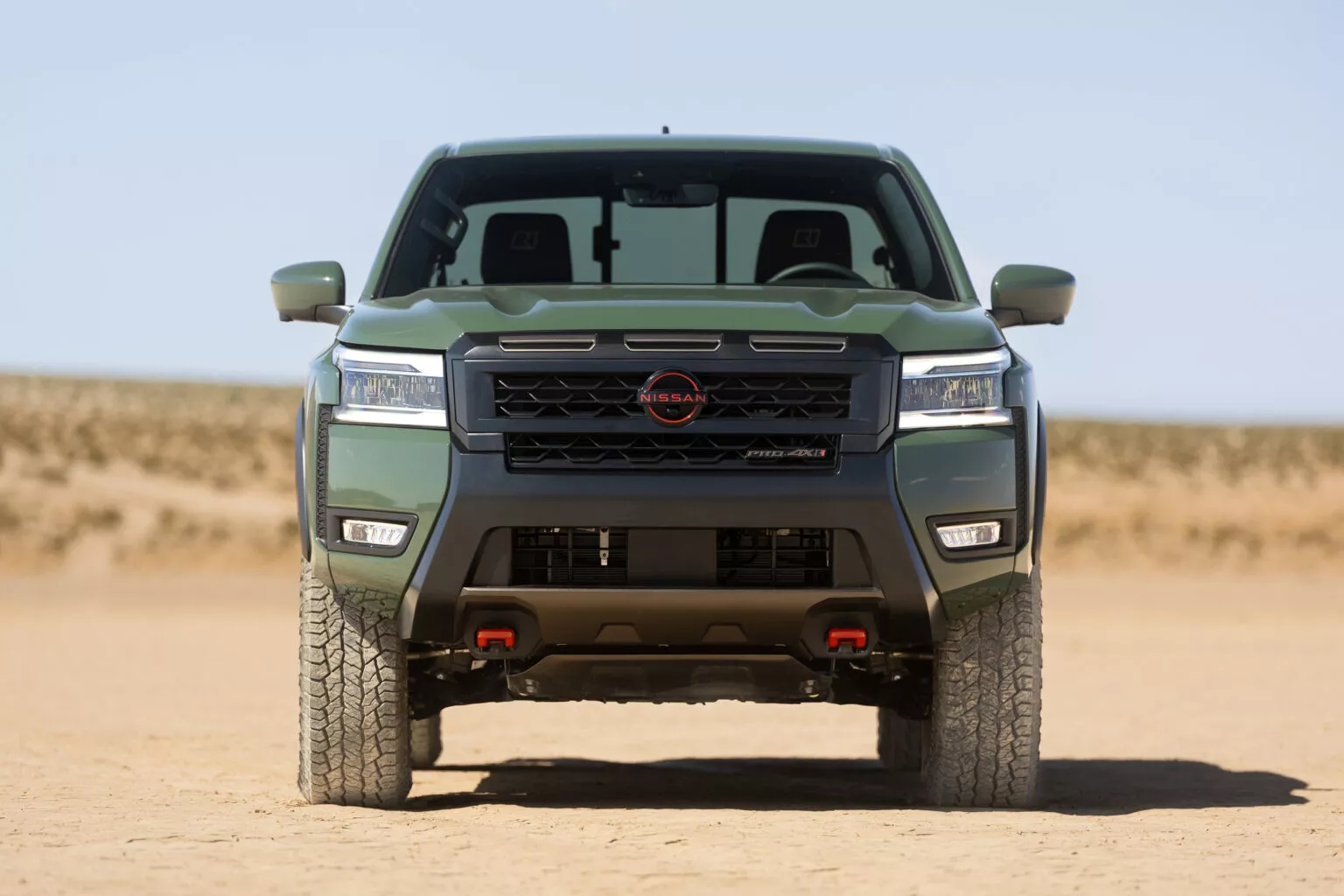 nissan frontier pro 4x r 2026 8