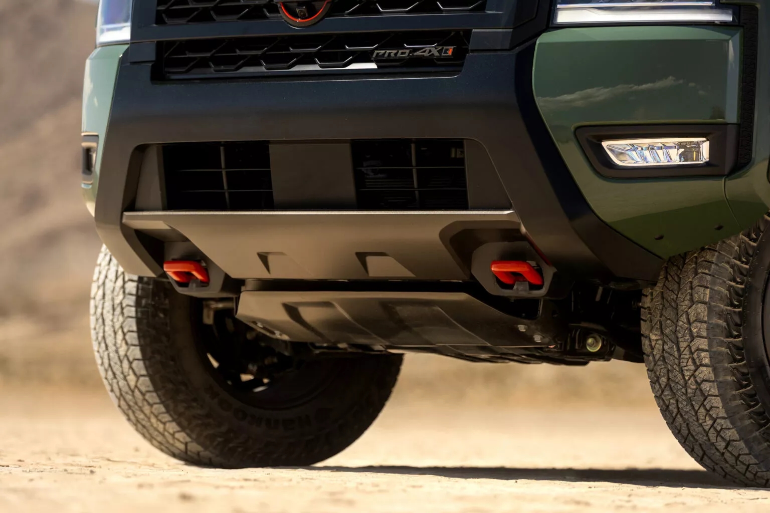 nissan frontier pro 4x r 2026 9