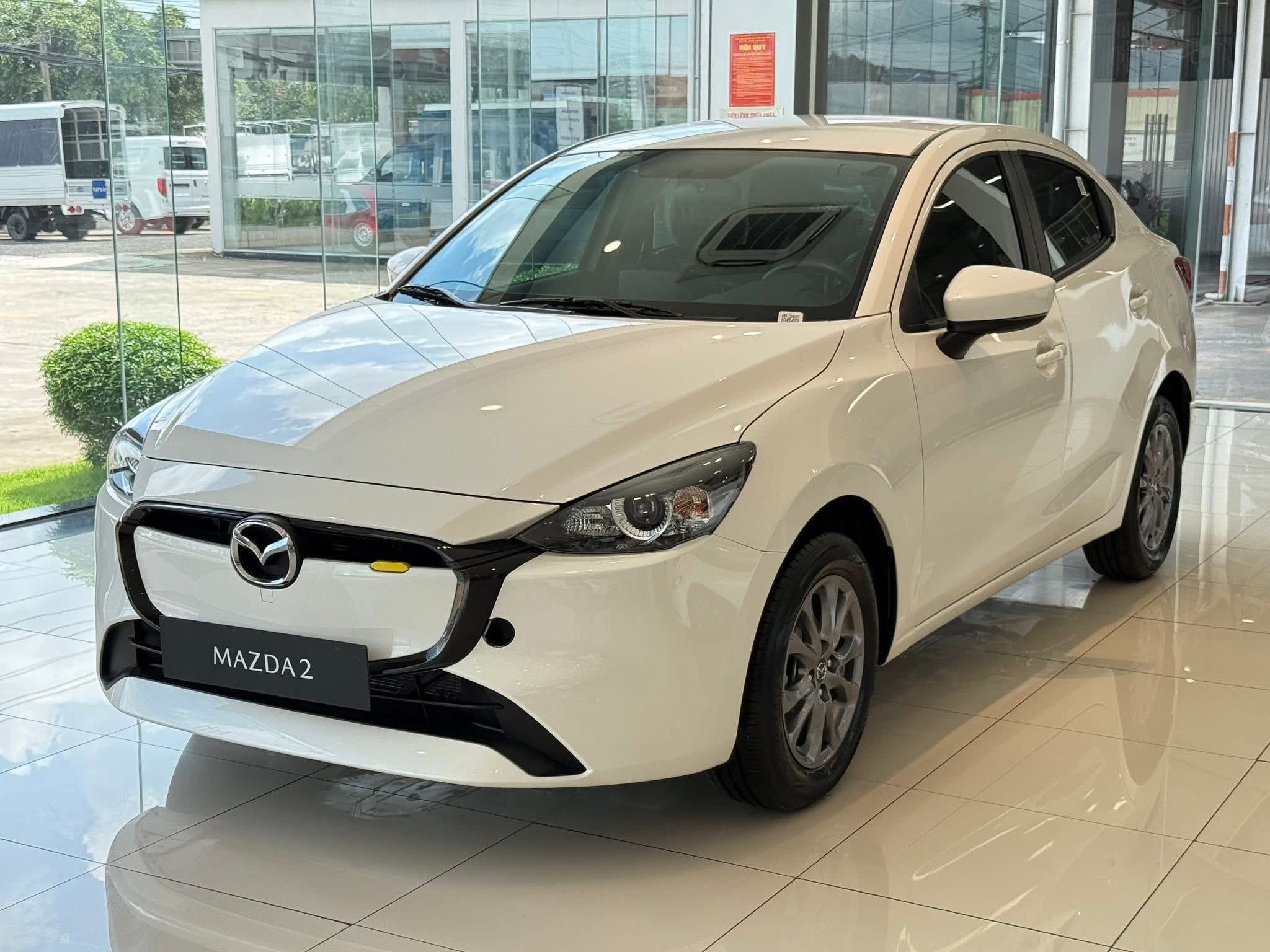 mazda2 6