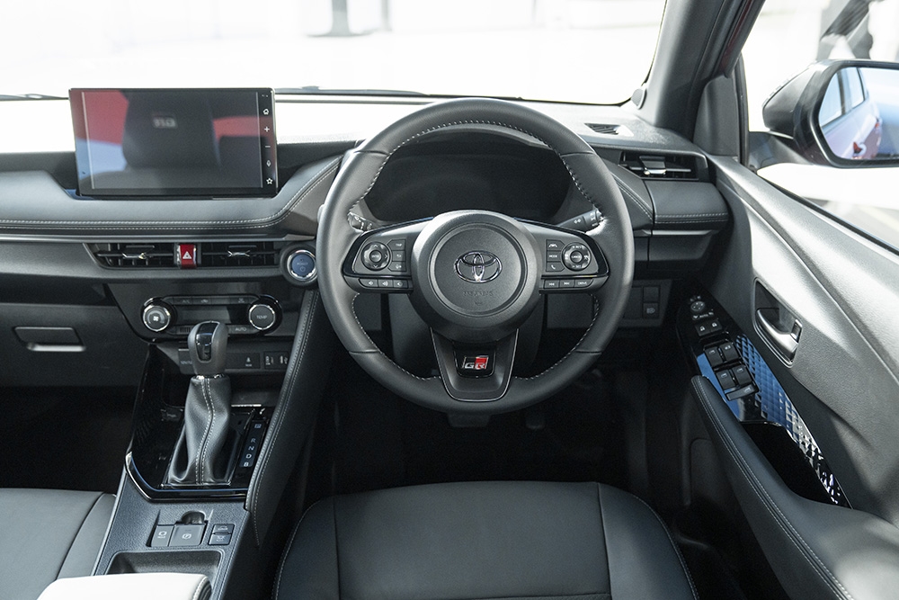 toyota vios hev hev gr sport 14