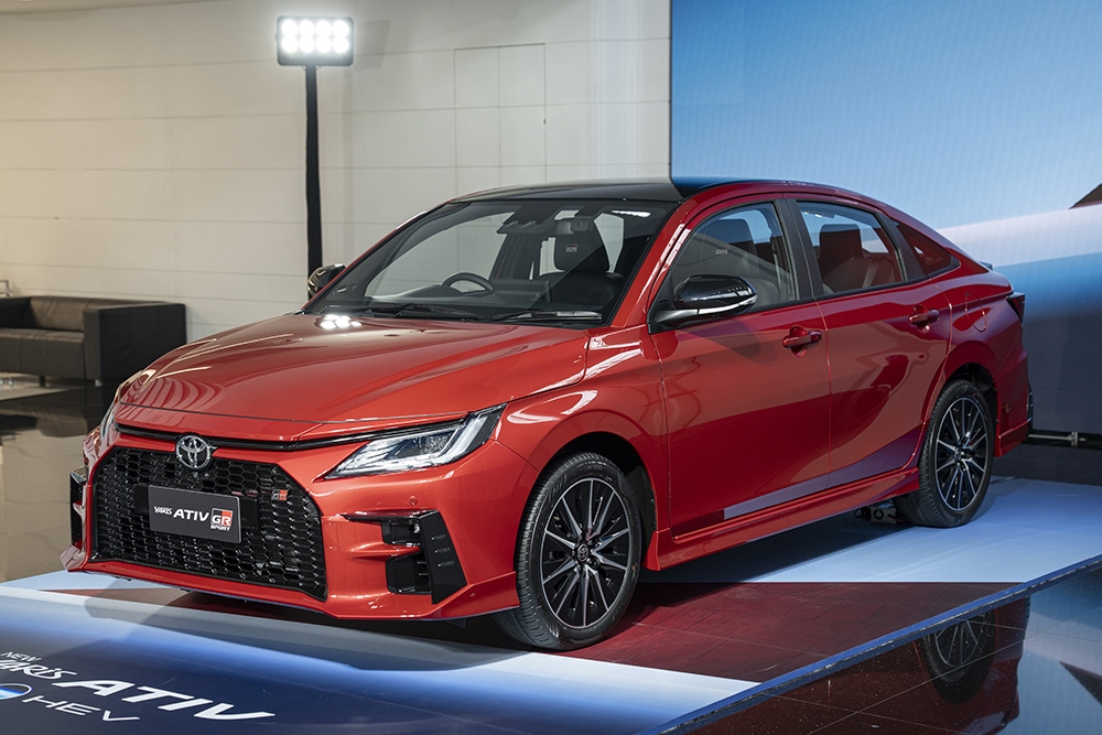 toyota vios hev hev gr sport 4