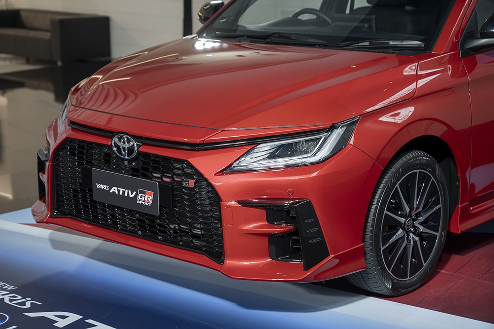 toyota vios hev hev gr sport 9