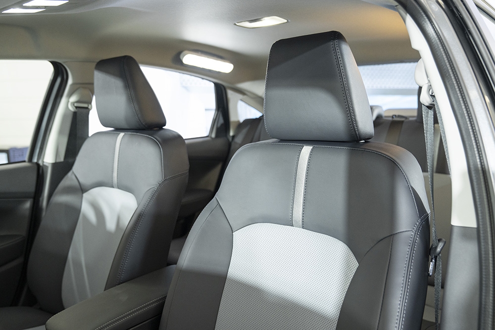 toyota vios hev premium 23