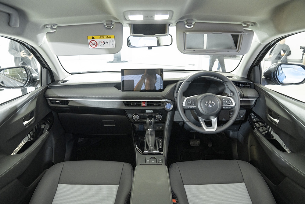 toyota vios hev premium 25