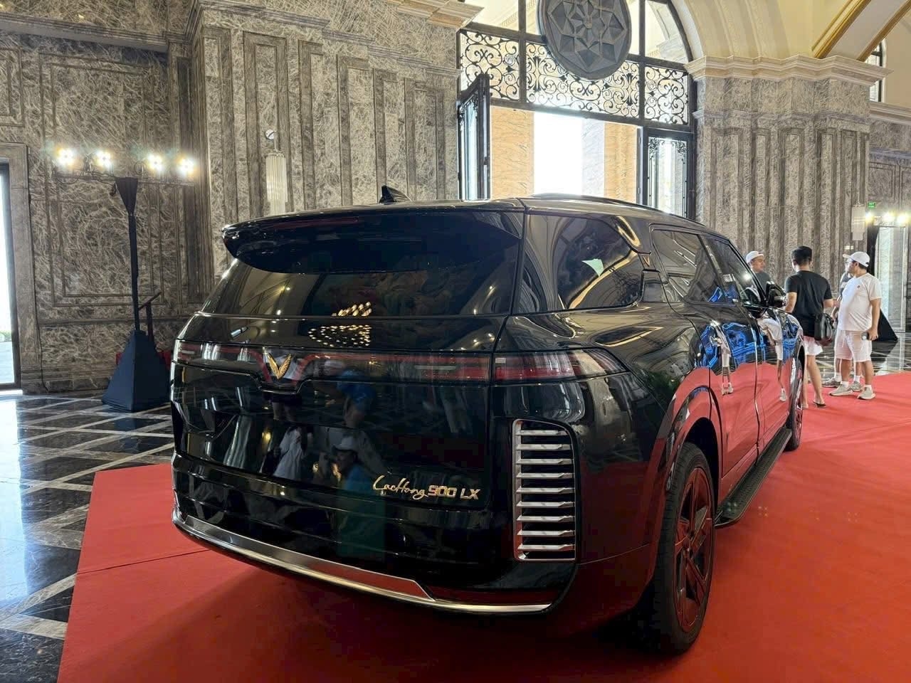 vinfast vf 9 dac biet 4