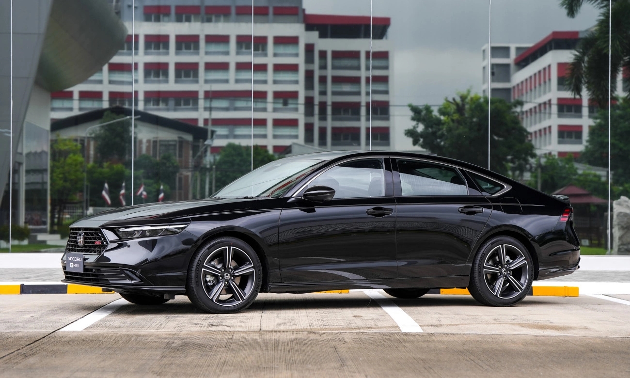 honda accord hybrid 2025 thai lan 2