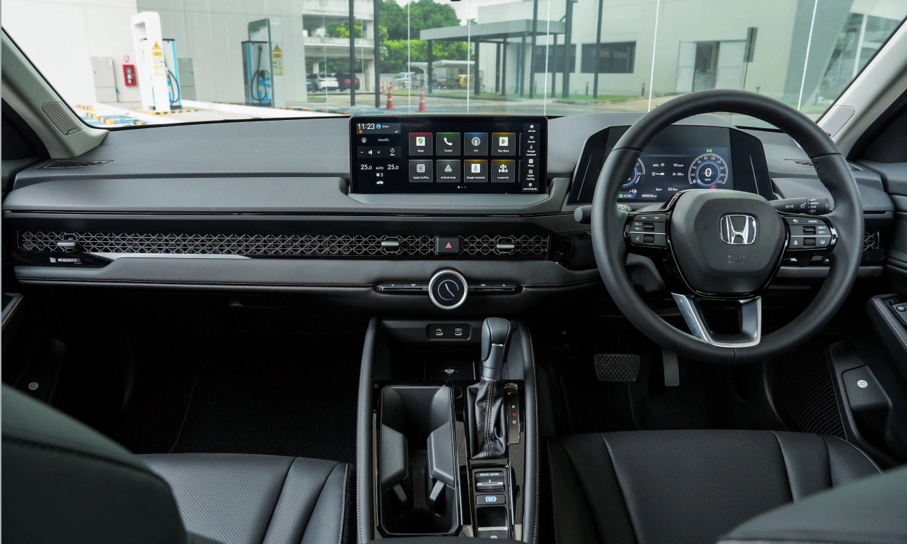 honda accord hybrid 2025 thai lan 5