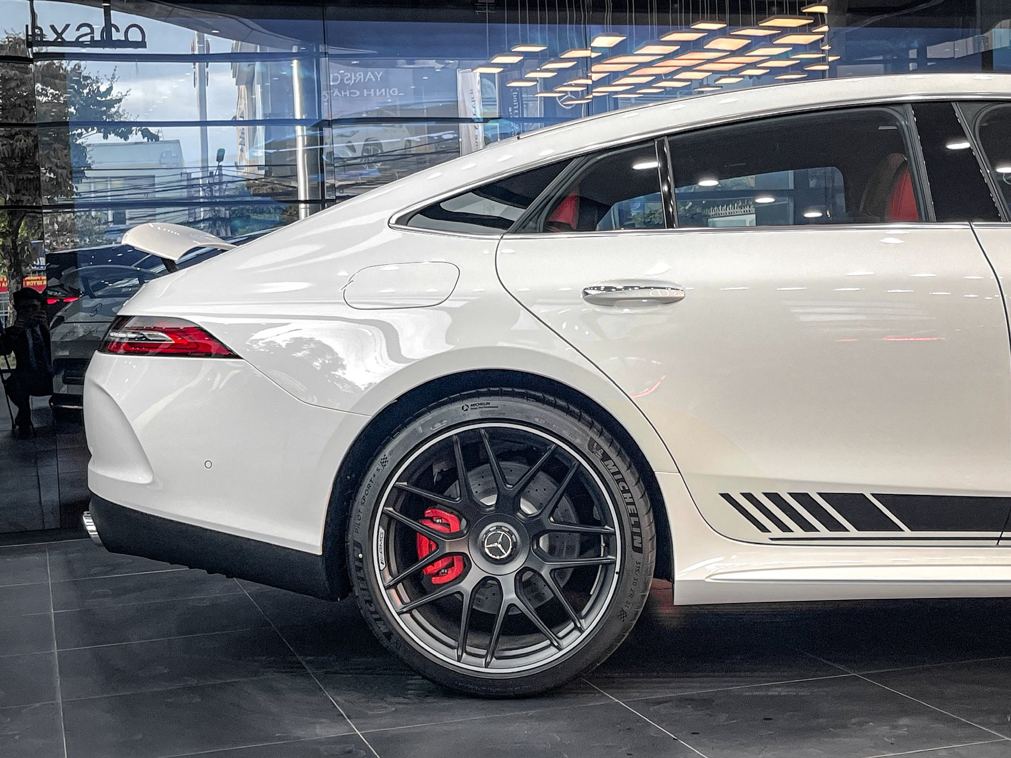 544382512110429810855471830265