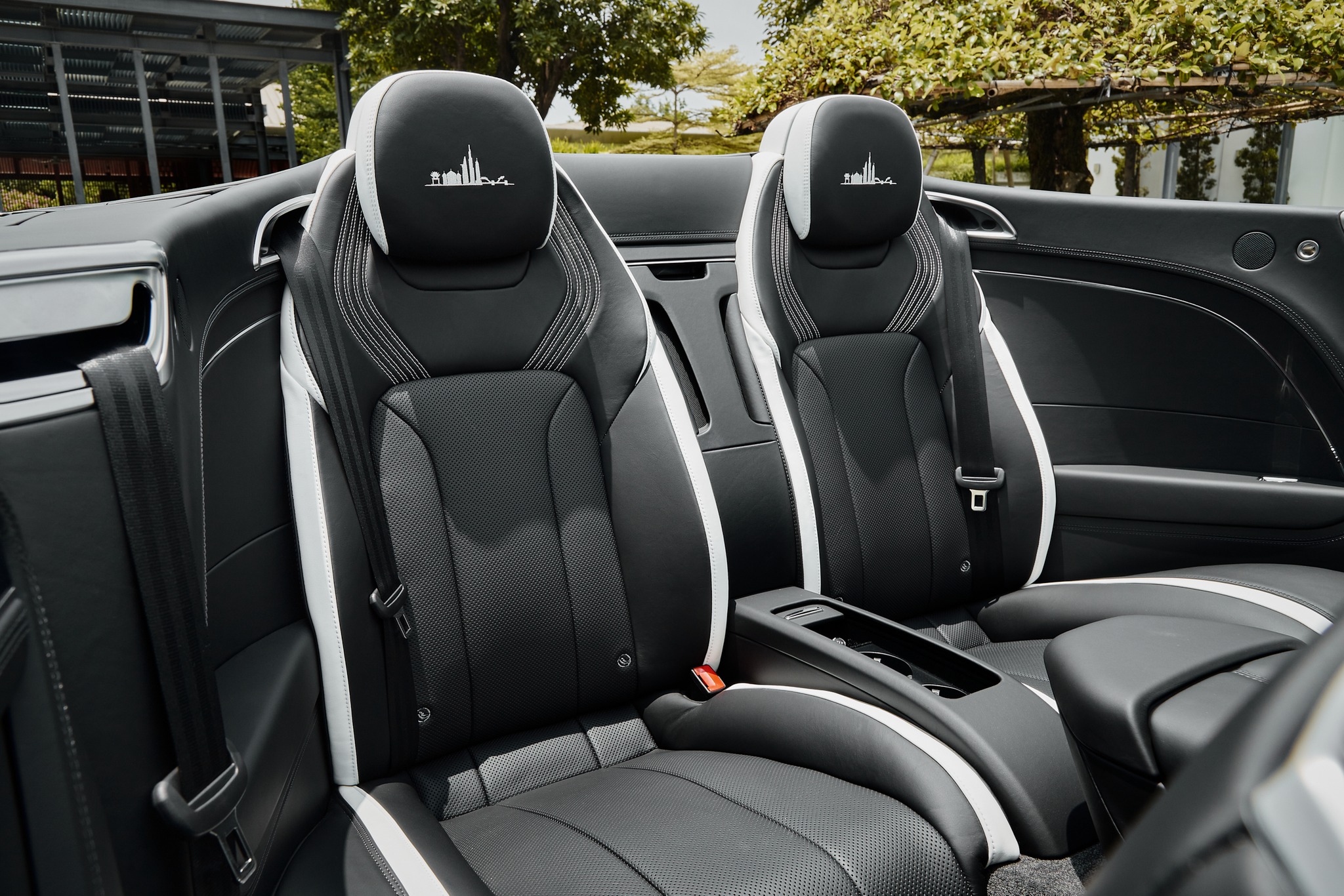 continental gtc s v8 vietnam skyline edition 3