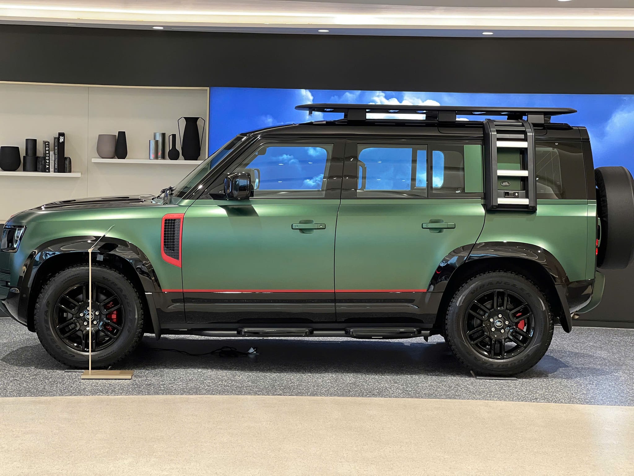 defender truong son 2