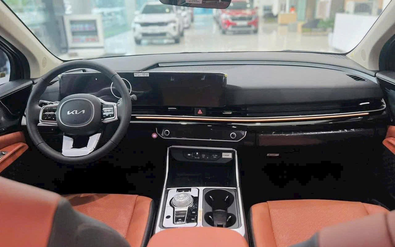 carnival giam 7 1751502573805 17515025739422091656943