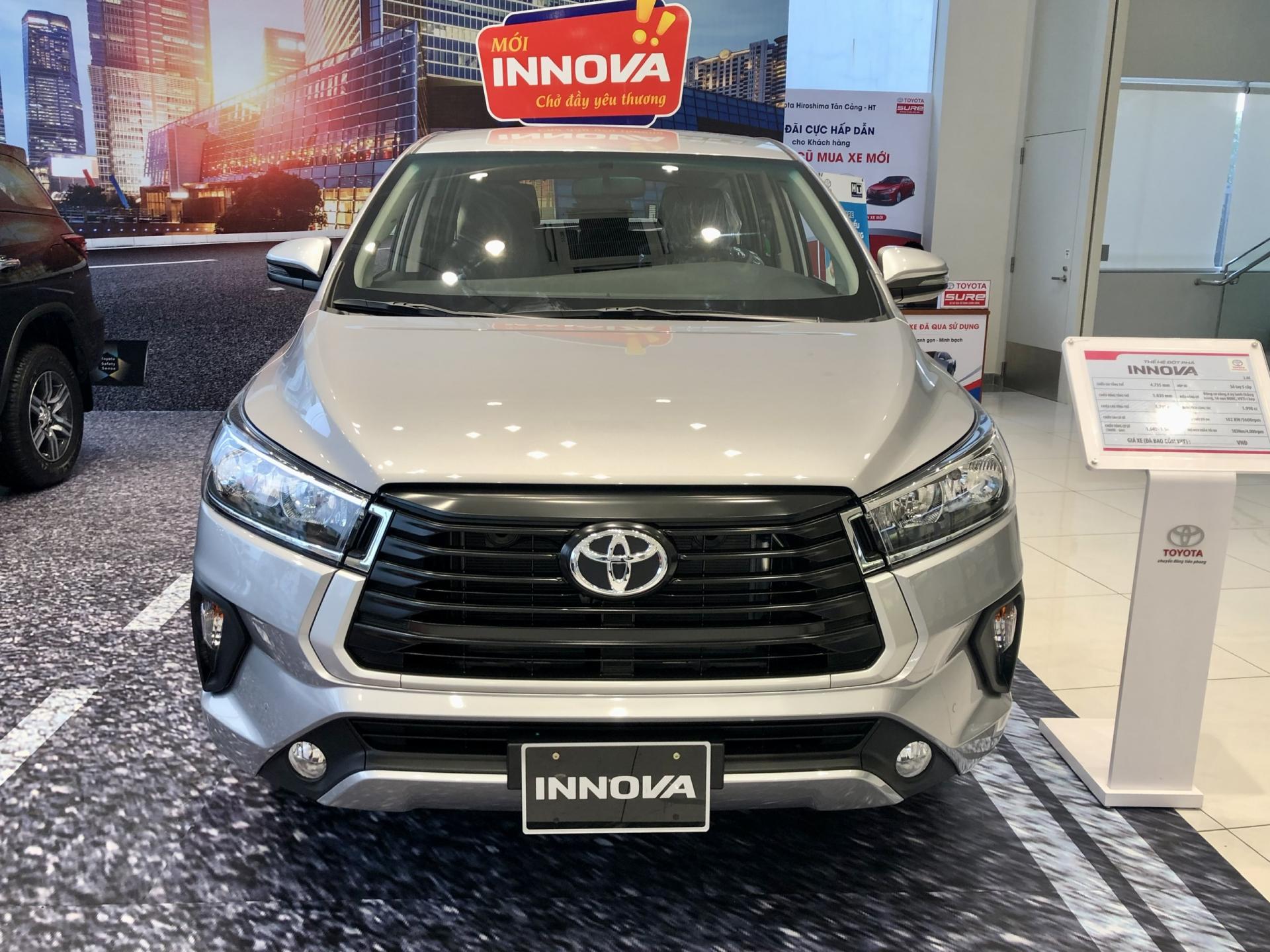 toyota innova 3