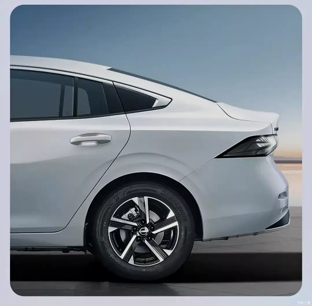 nissan sylphy 2026 0005