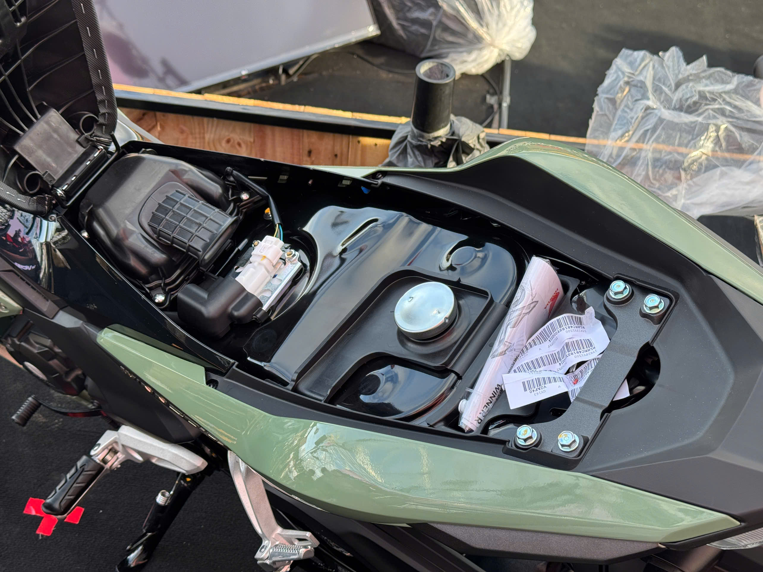 z7008103667140ae285501885144af7e38f03a351ca467