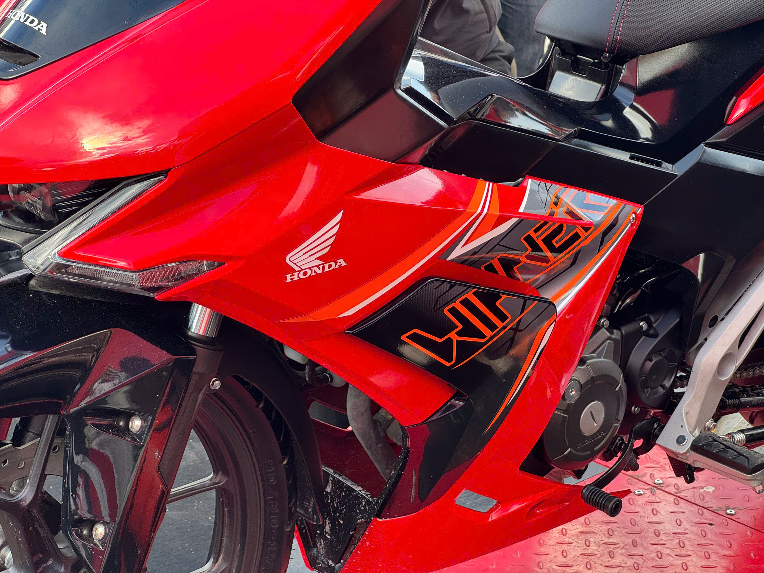 z700810382156607c128a0d83f088288463b9e5db9cdc1