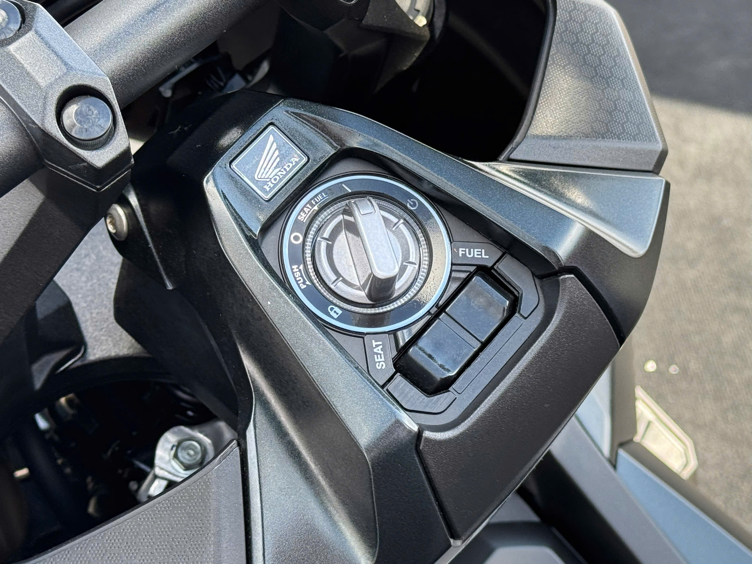 z700813794296263eee93d3805df332066c77843aead39