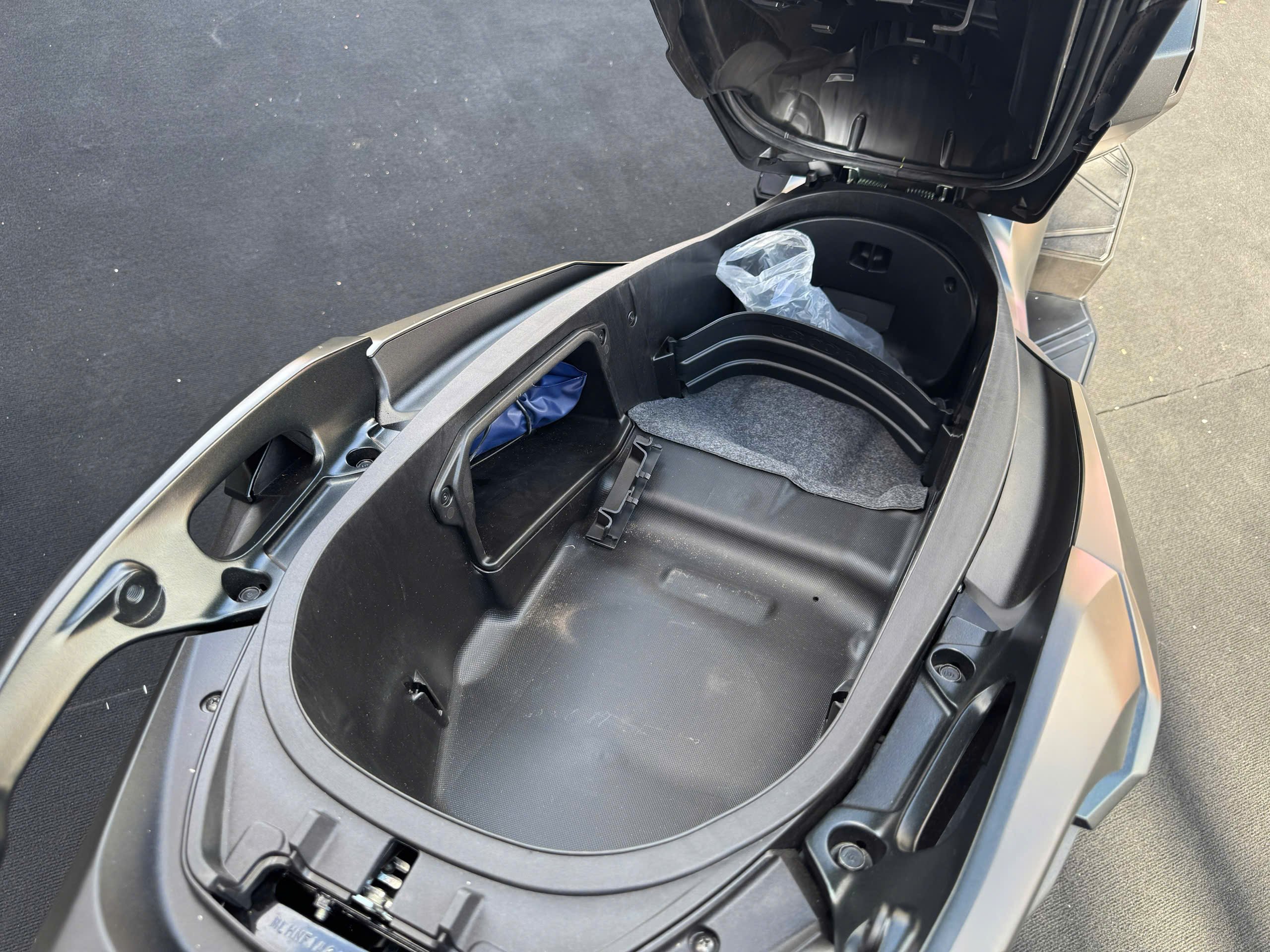 z7008138050845bcbfbec336601d7649a448eae9447321