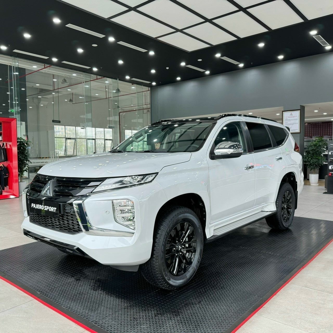 mitsubishi pajero sport
