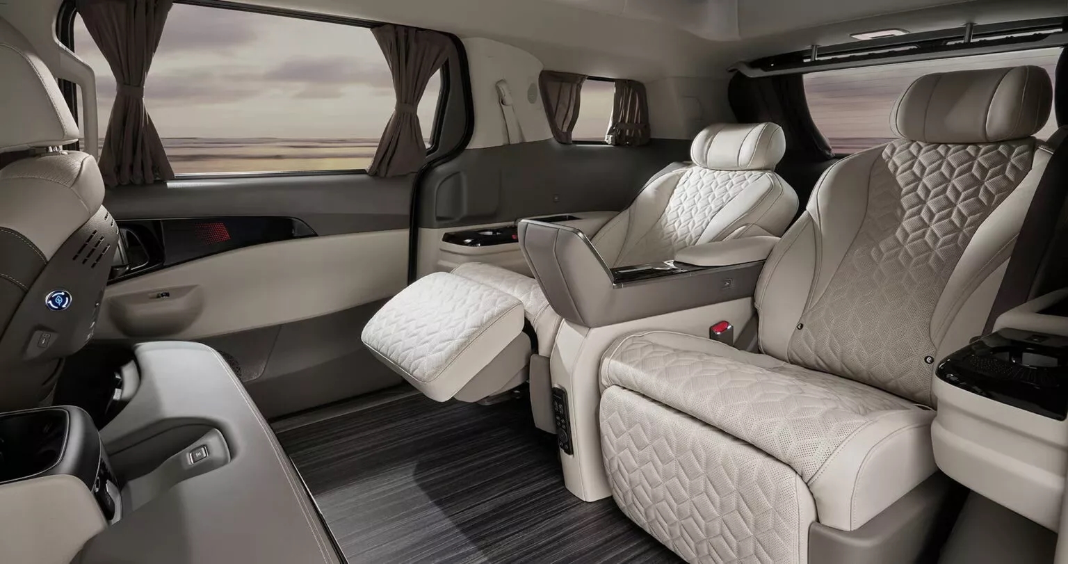 kia carnival hi limousine 2026 8