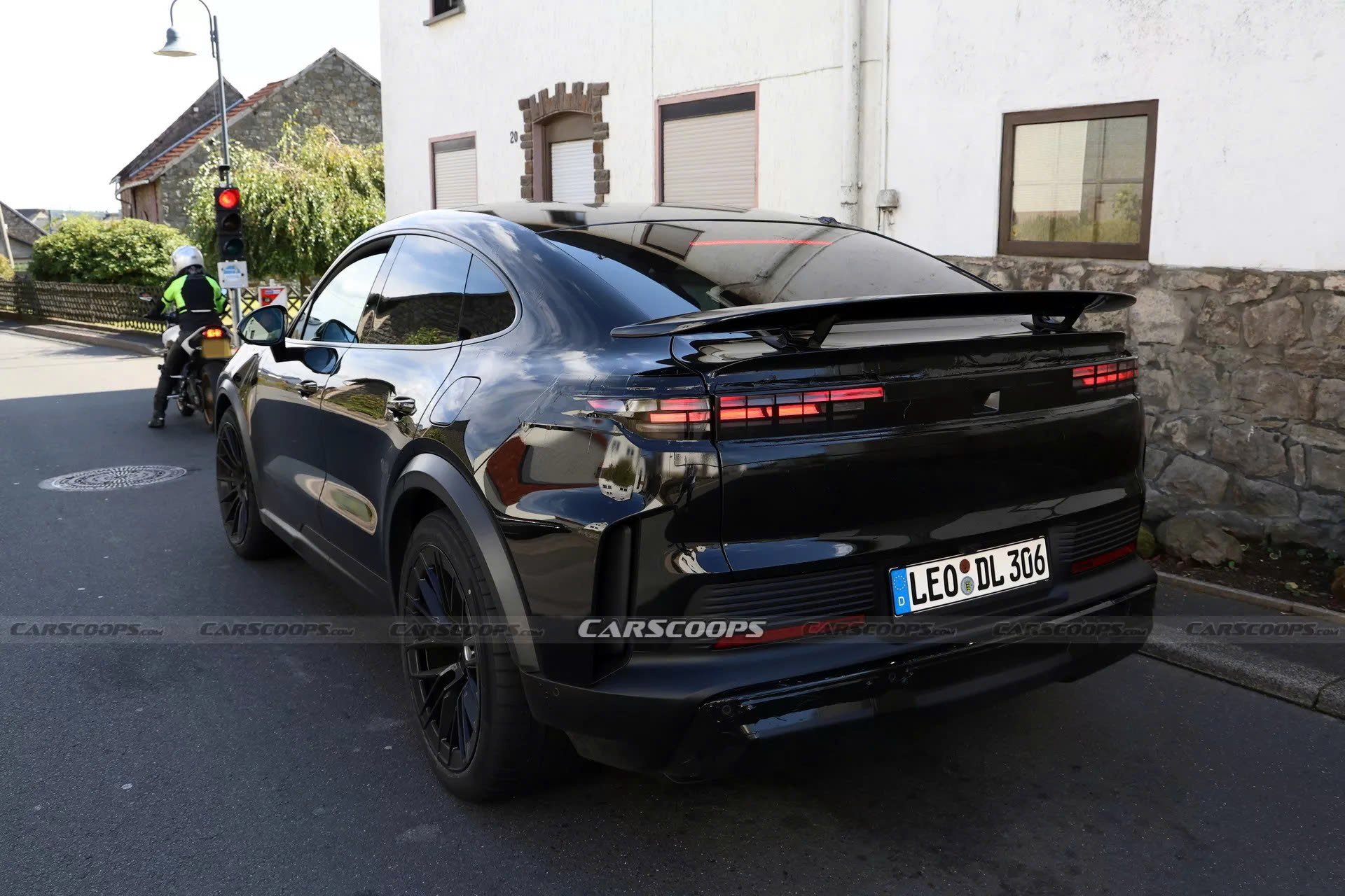 z7030445529401b2ca2a20c3fcd10ec48f6a603144ab73