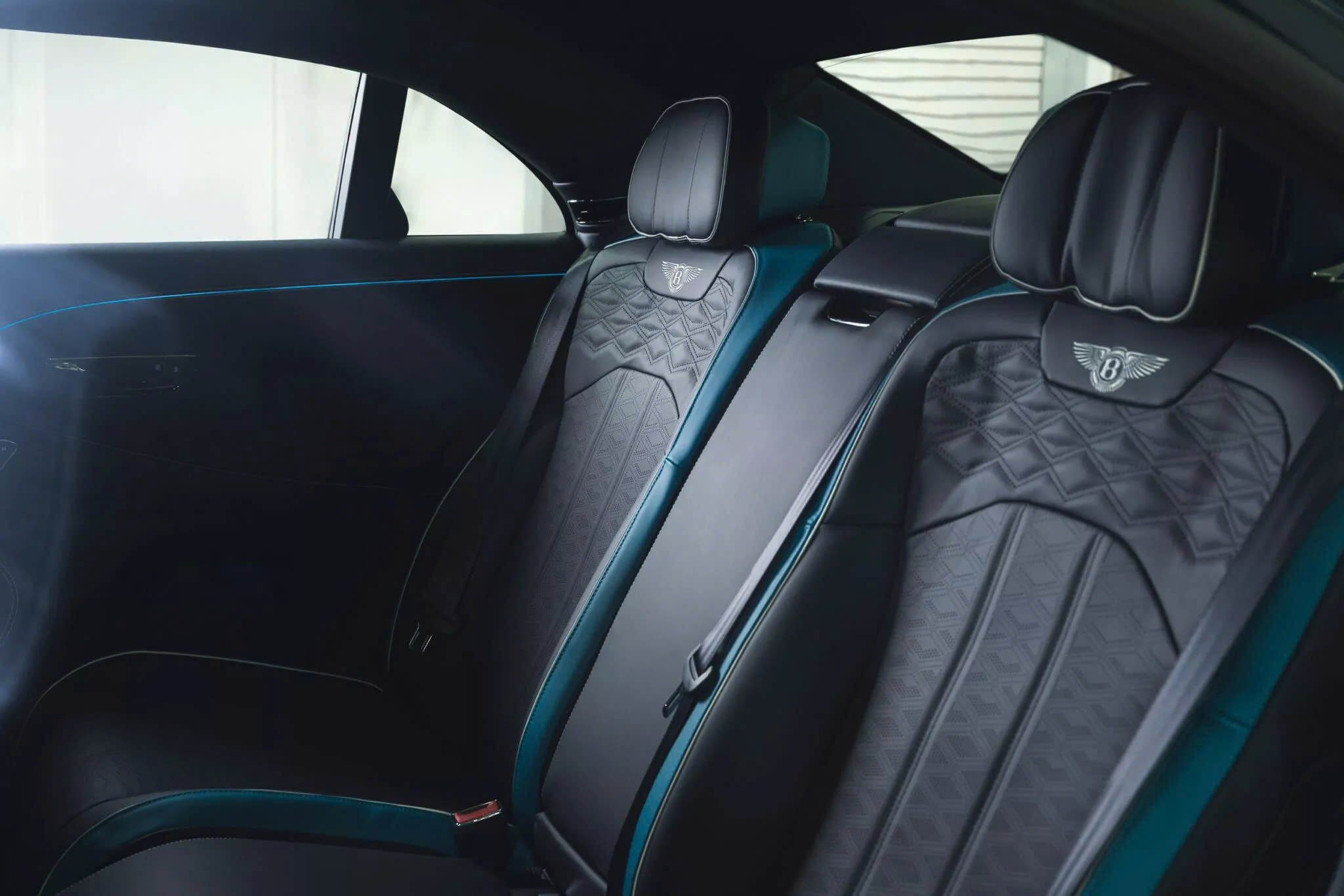 z70336210181874593d4cf63e01d251bdb0f240acfef97