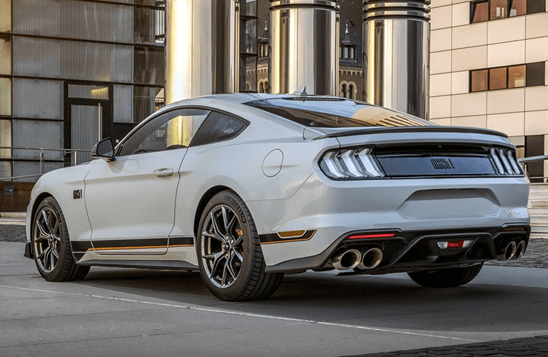 2022 ford mustang mach1b1o