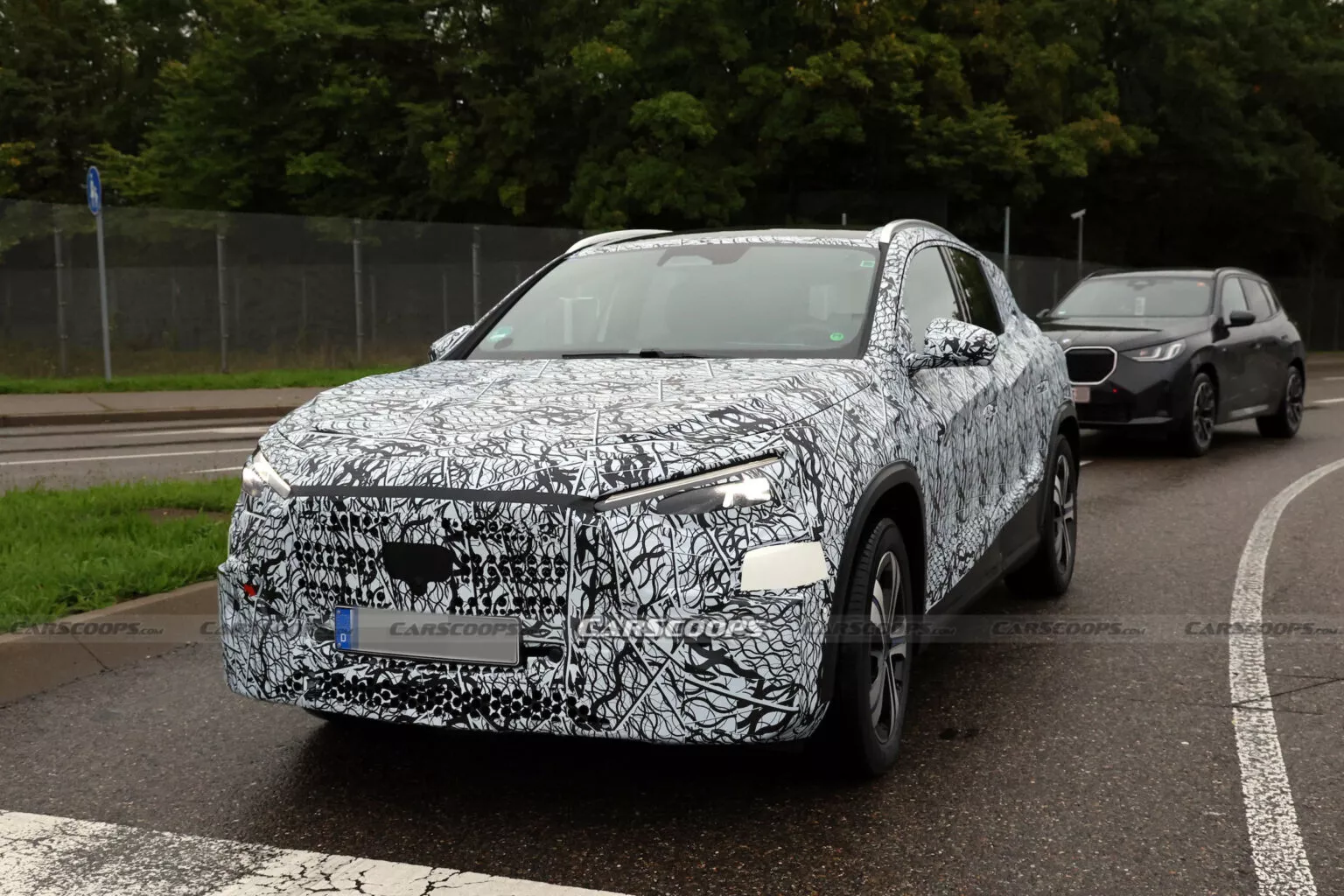 mercedes gla spy shots 00002 1536x1024