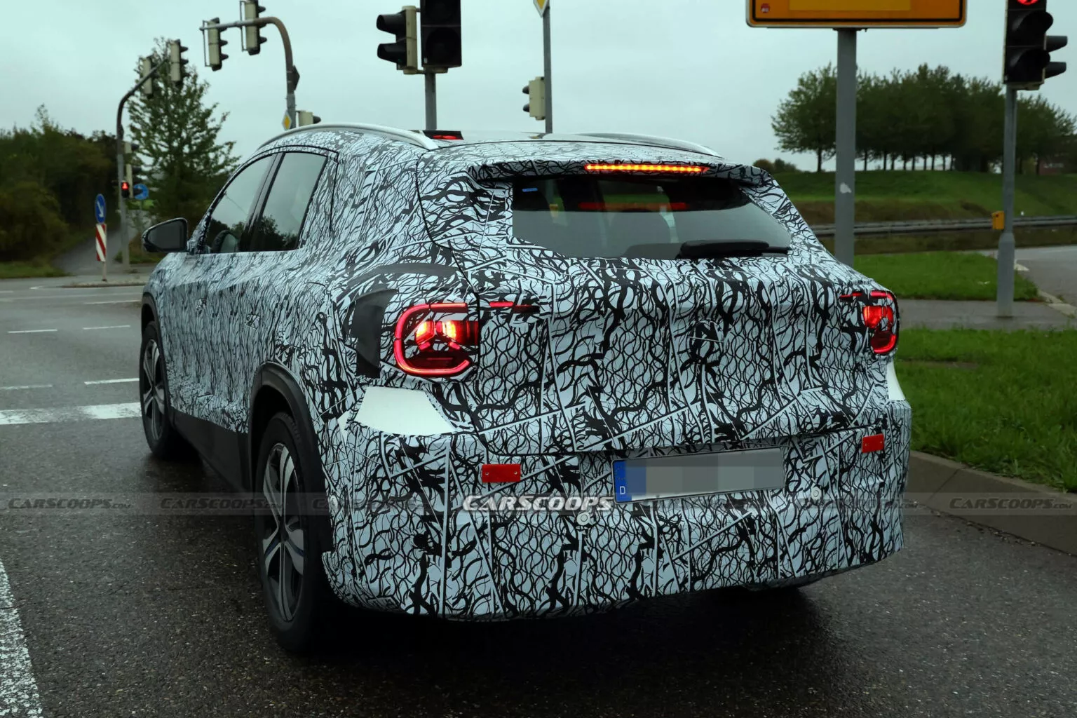 mercedes gla spy shots 00009 1 1536x1024