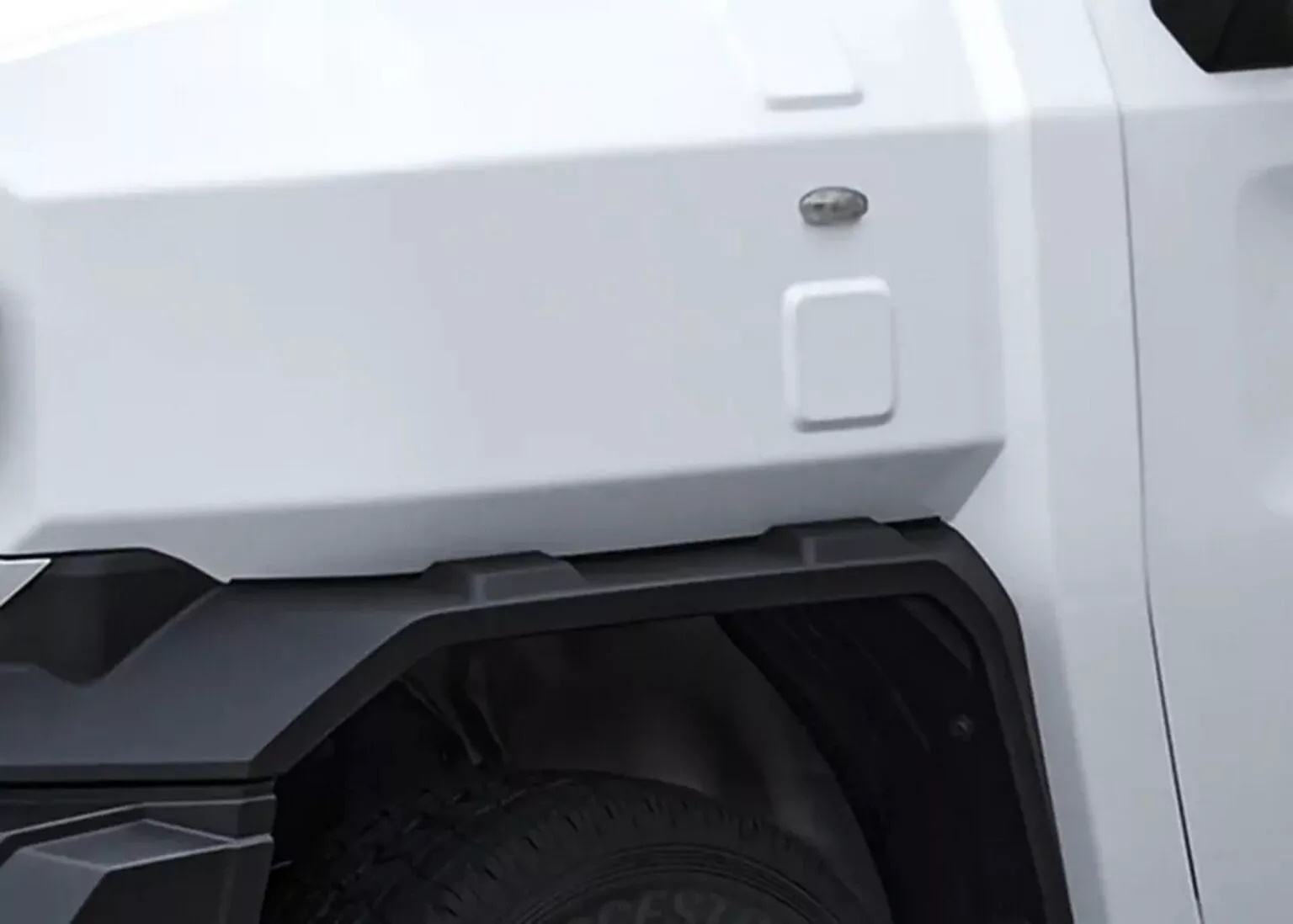 toyota hilux champ mini 10