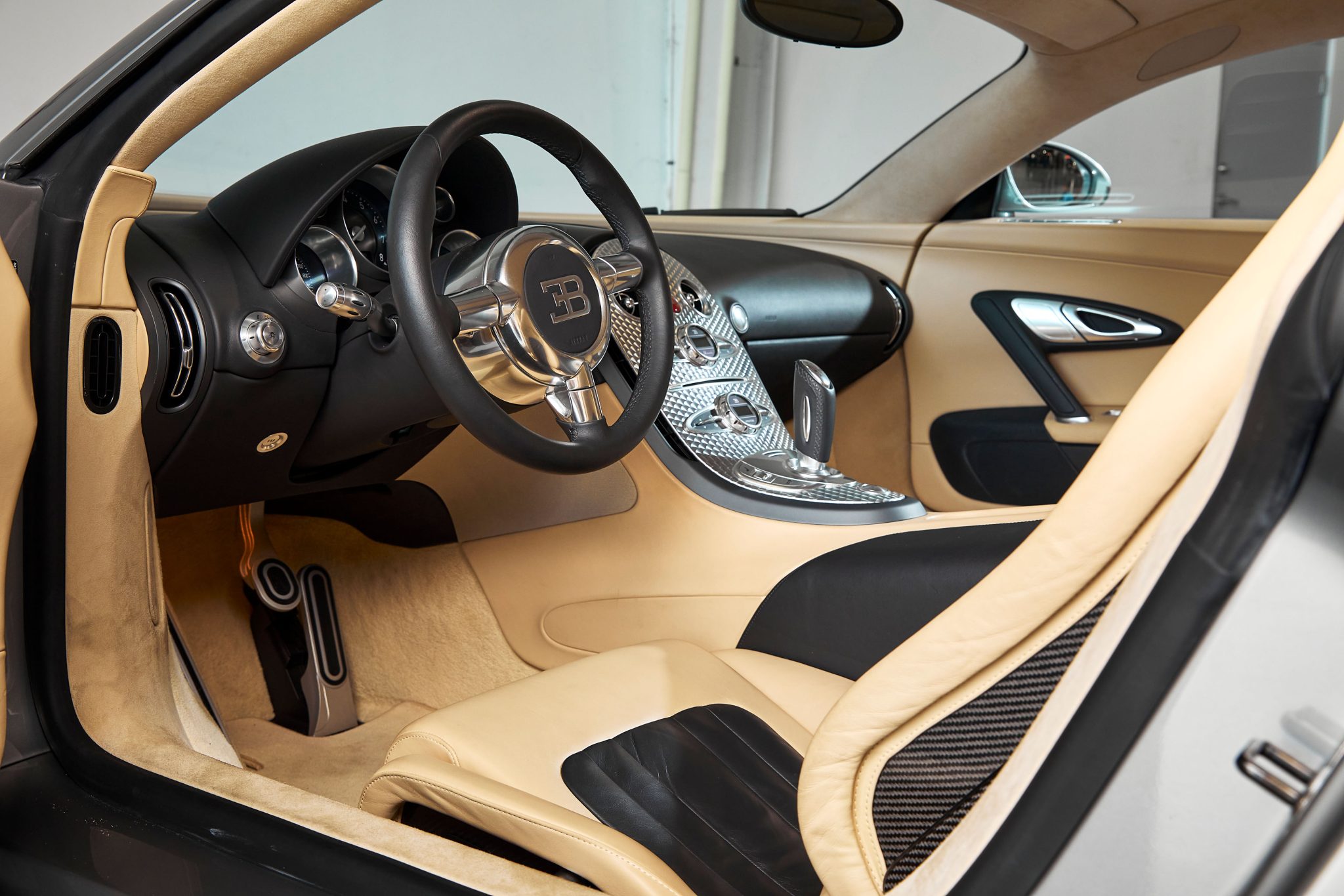 2008 bugatti veyron 16 41134618 2048x1366