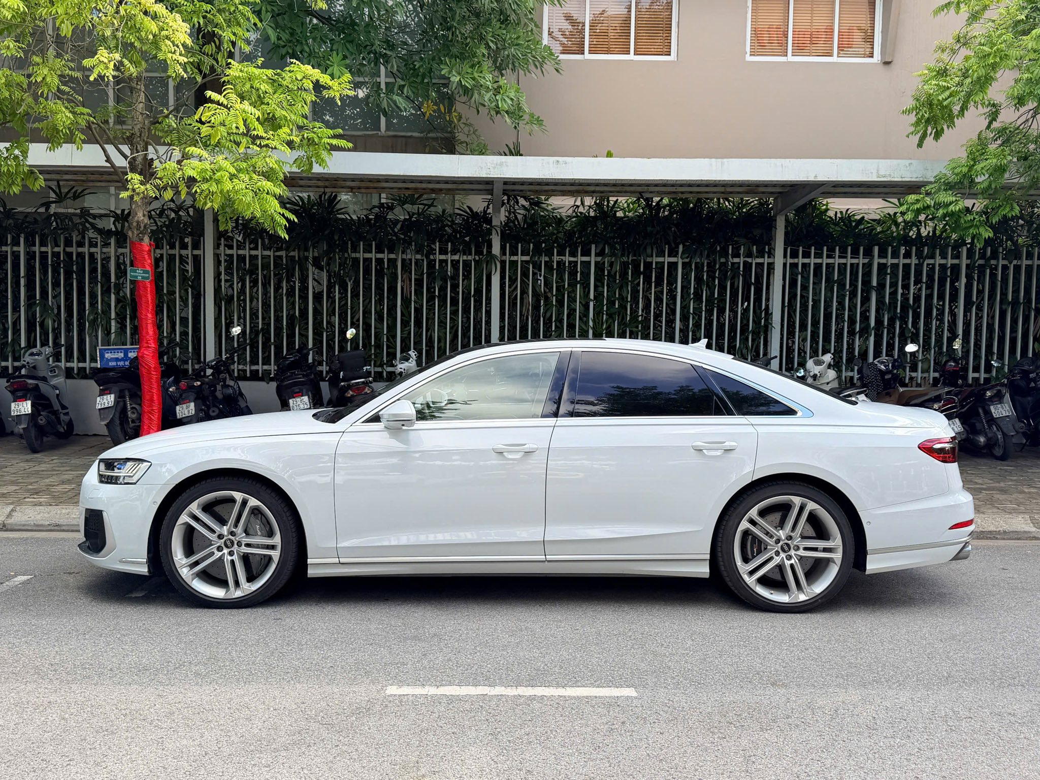 5565715438249320934186544228646624364998640n