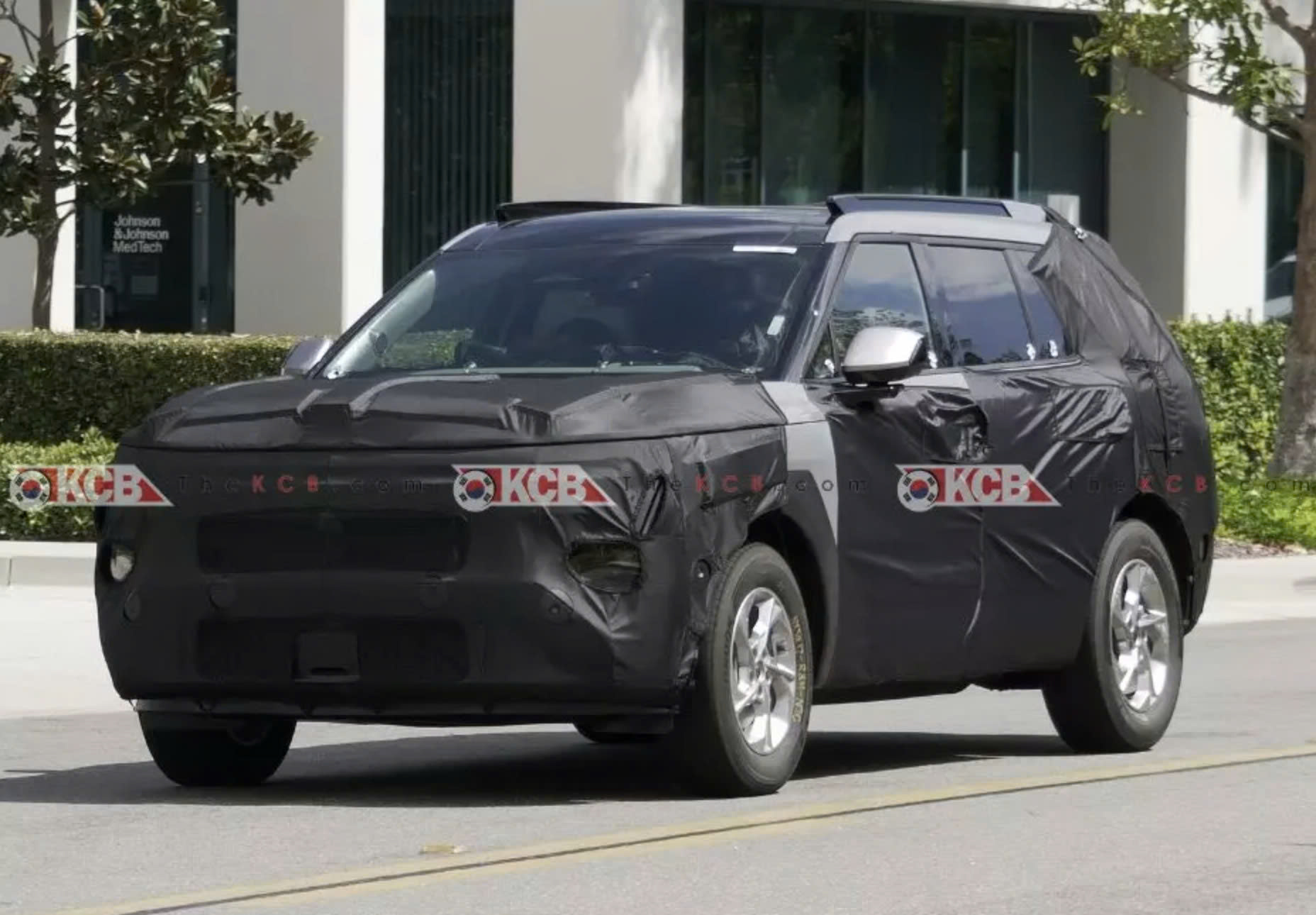 z71107521148608bad8de44a8d2bd6069a833eb3410848