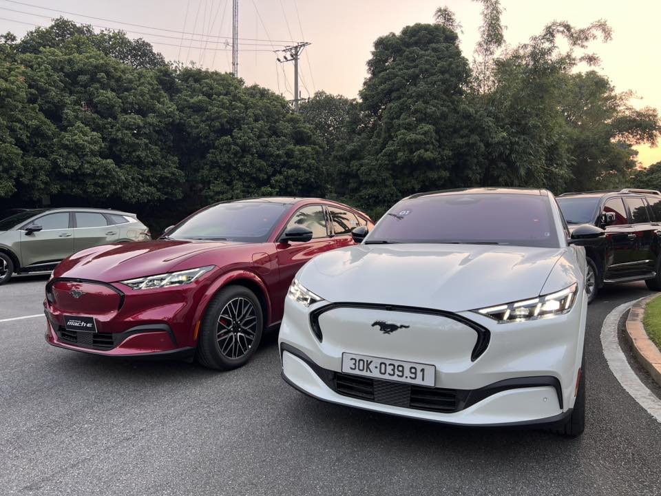 mustang mach e bien 3