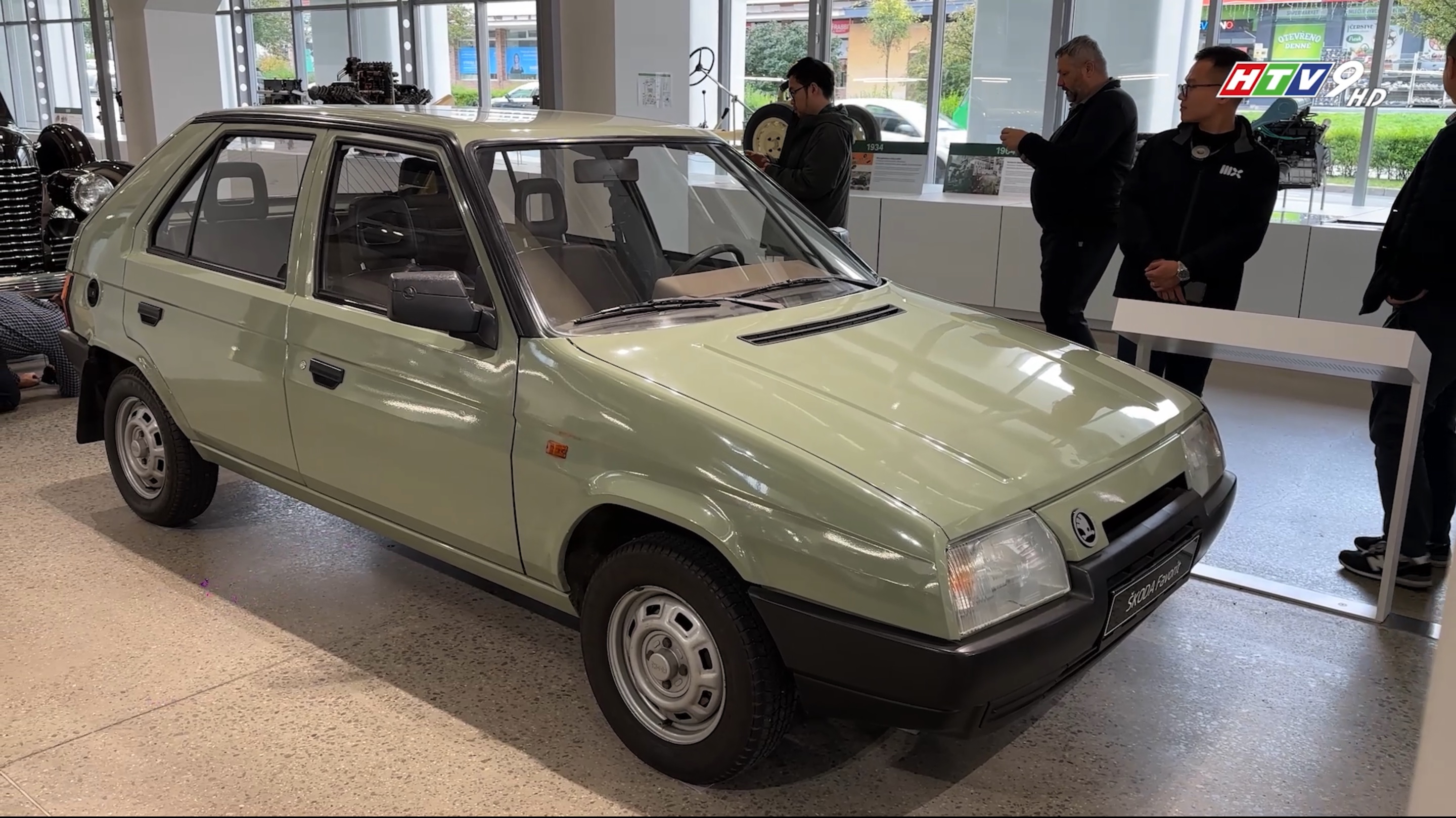 Tôi sang Séc thăm bảo tàng Skoda: Xe chạy bằng máu, vợ chồng xuyên châu Phi và những câu chuyện ít được kể lại!- Ảnh 24. Tôi sang Séc thăm bảo tàng Skoda: Xe chạy bằng máu, vợ chồng xuyên châu Phi và những câu chuyện ít được kể lại!- Ảnh 24.