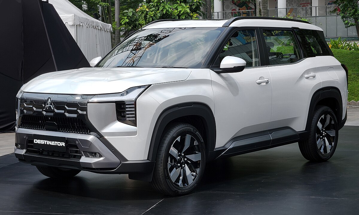 2025mitsubishidestinatorultimateprototypespecindonesiafrontview