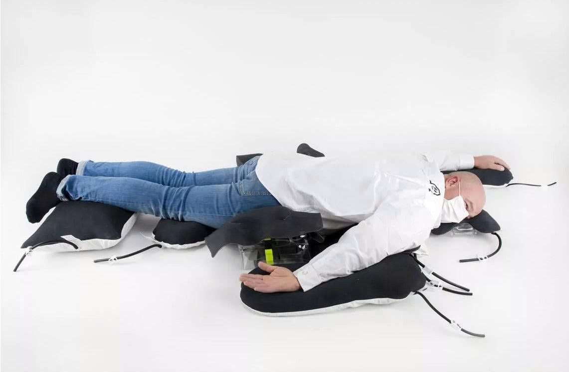 z7137048437780b436a76dd0aacff66fd31d4eba806c52