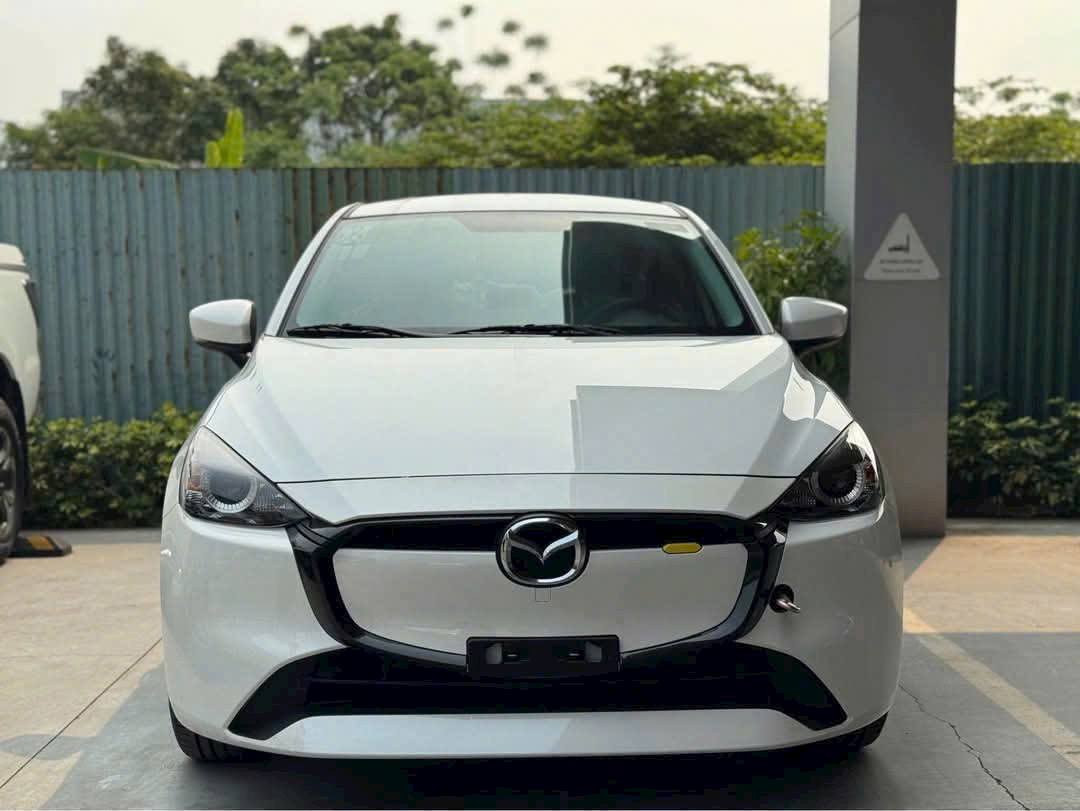 mazda2