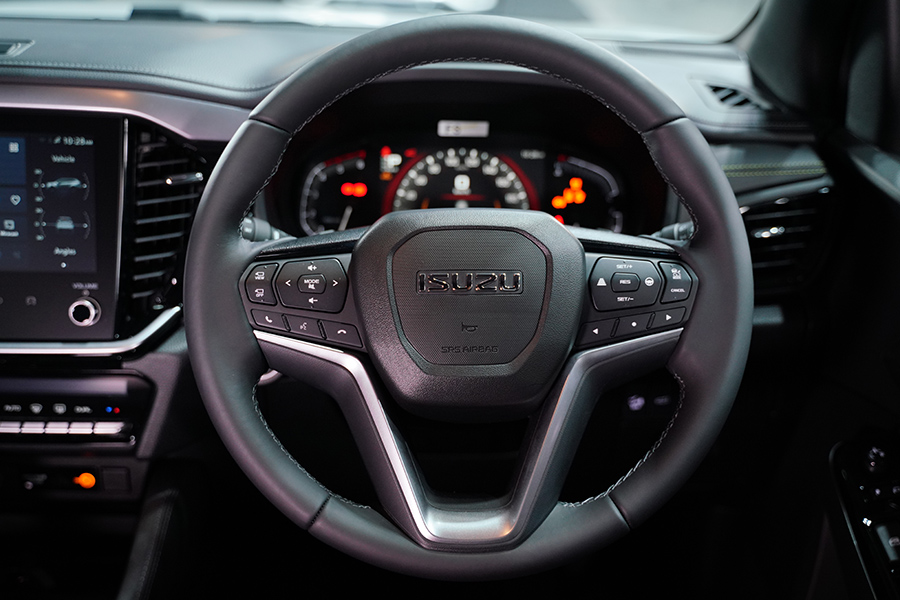 isuzu mu x my2026 09