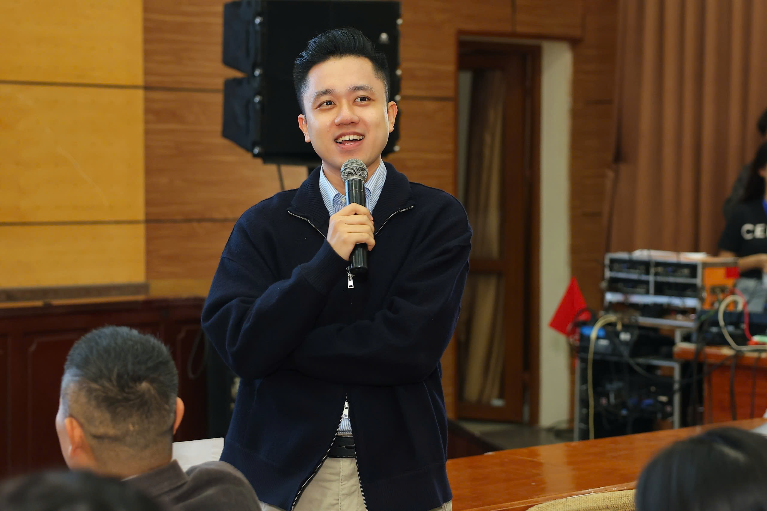 Chấm thi hùng biện Green Voices, giám khảo chia sẻ: Gen Z truyền tải sống xanh bằng ngôn ngữ 'bắt trend dễ viral'- Ảnh 5. Chấm thi hùng biện Green Voices, giám khảo chia sẻ: Gen Z truyền tải sống xanh bằng ngôn ngữ 'bắt trend dễ viral'- Ảnh 5.