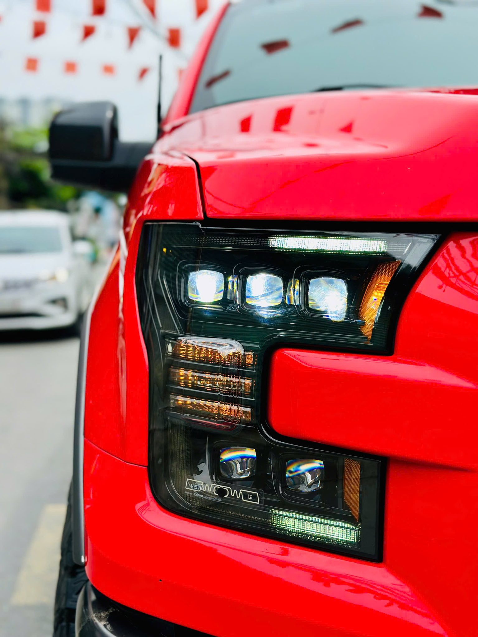 Ford F-150 2014 rao bán gần 1,7 tỷ đồng: Xe 11 năm giá hơn Ranger Raptor đời mới 400 triệu đồng nhưng máy khỏe hơn, nhiều tiện nghi- Ảnh 7.