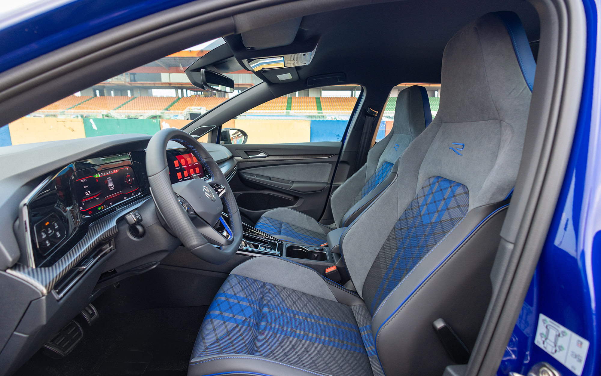 9 1761880504705 1761880505250600622667