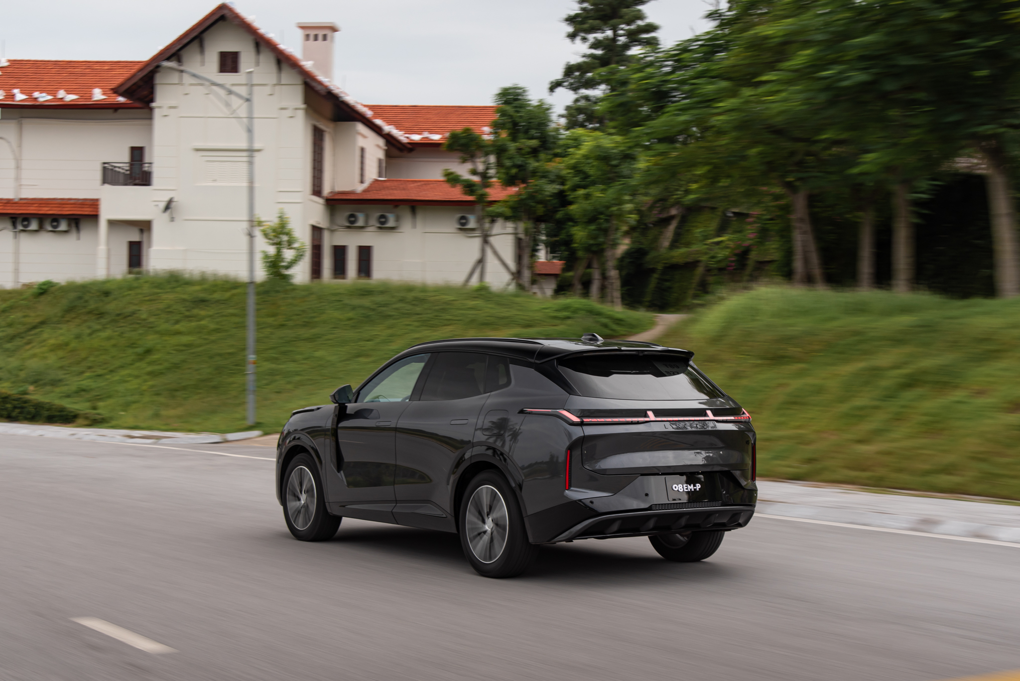 lynk co 08 review 29