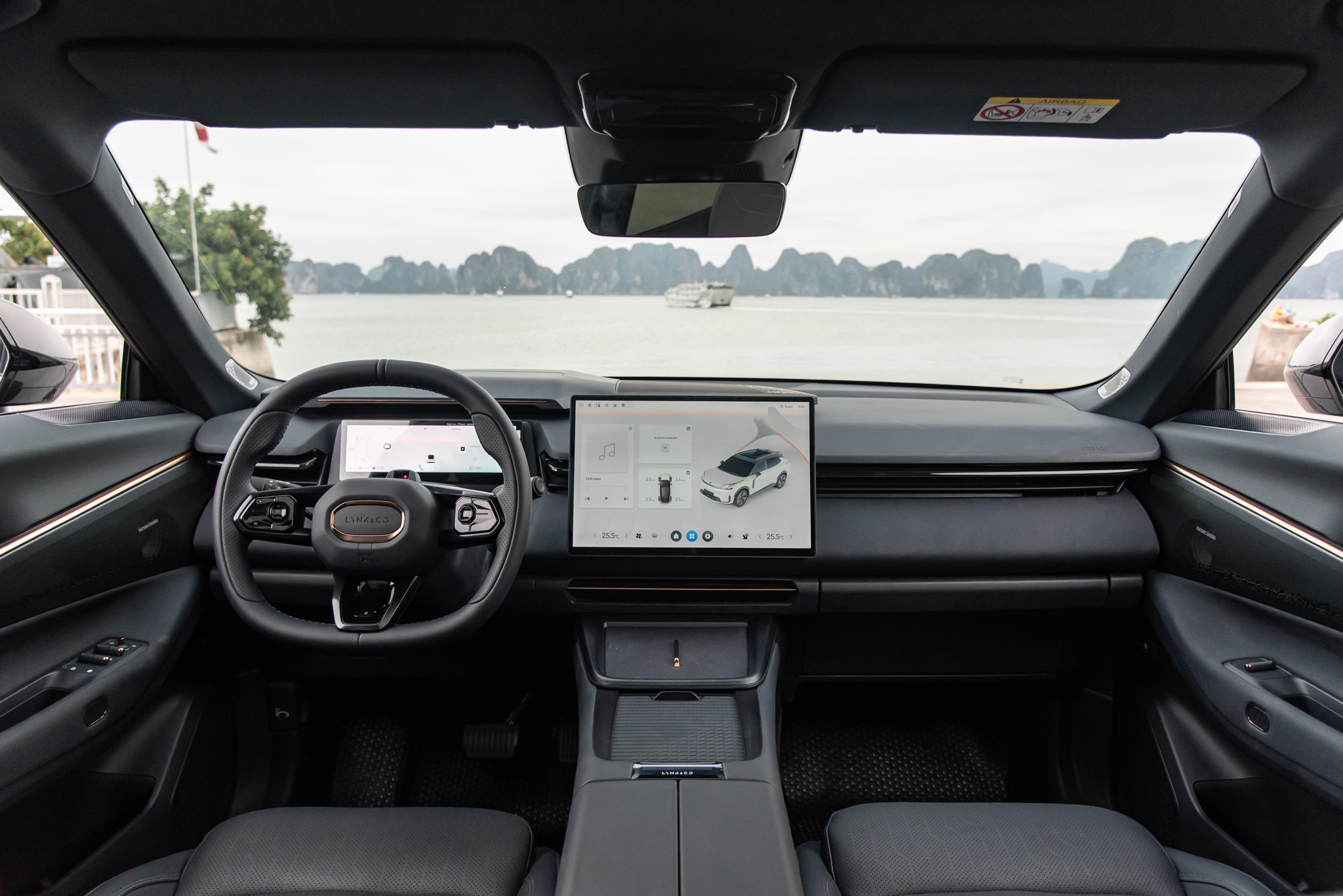 lynk co 08 review 33