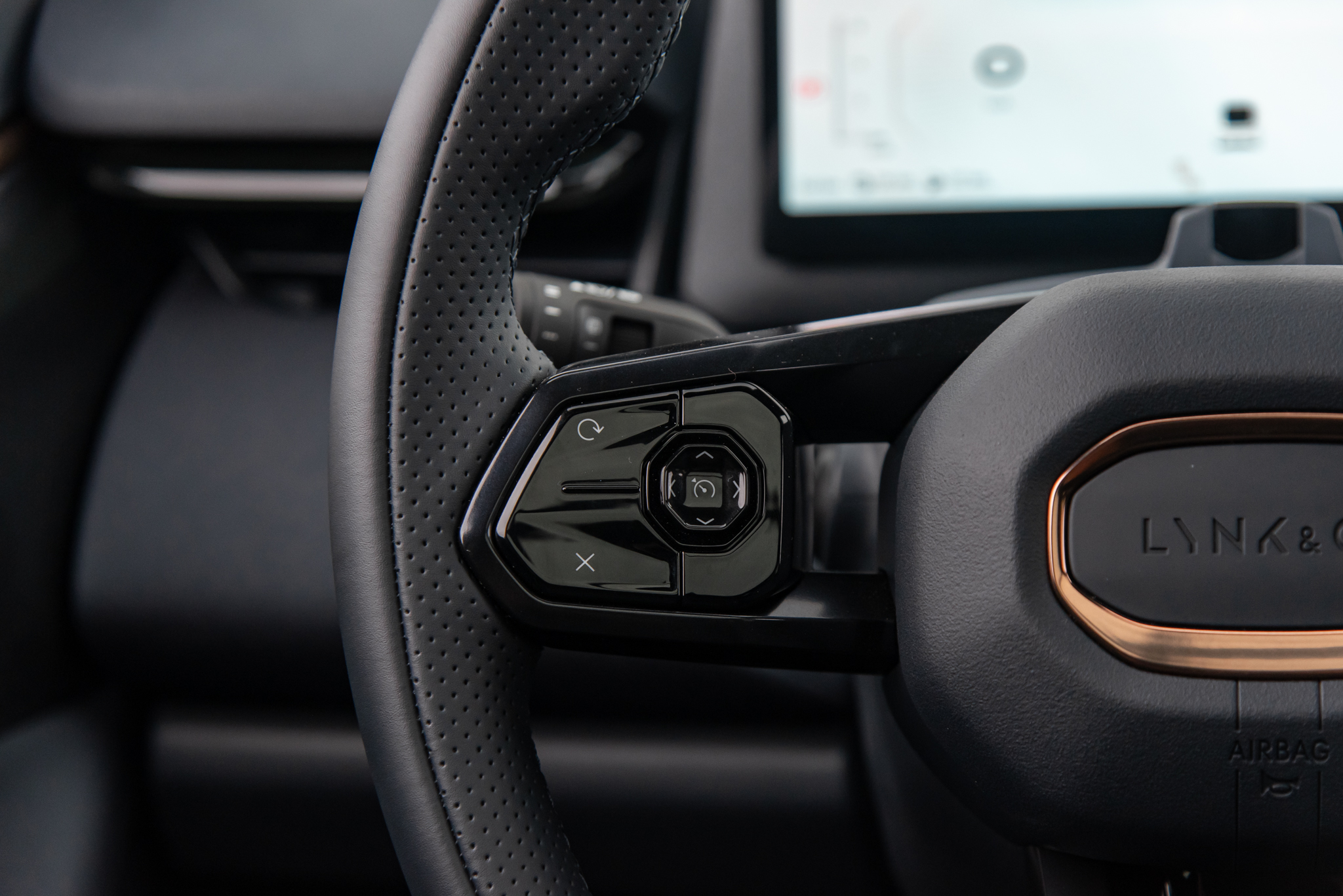 lynk co 08 review 38