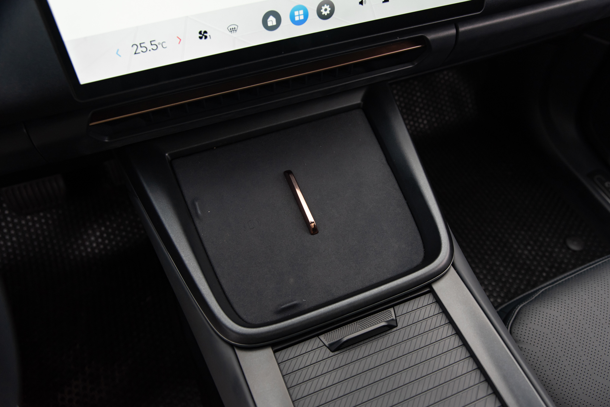 lynk co 08 review 42