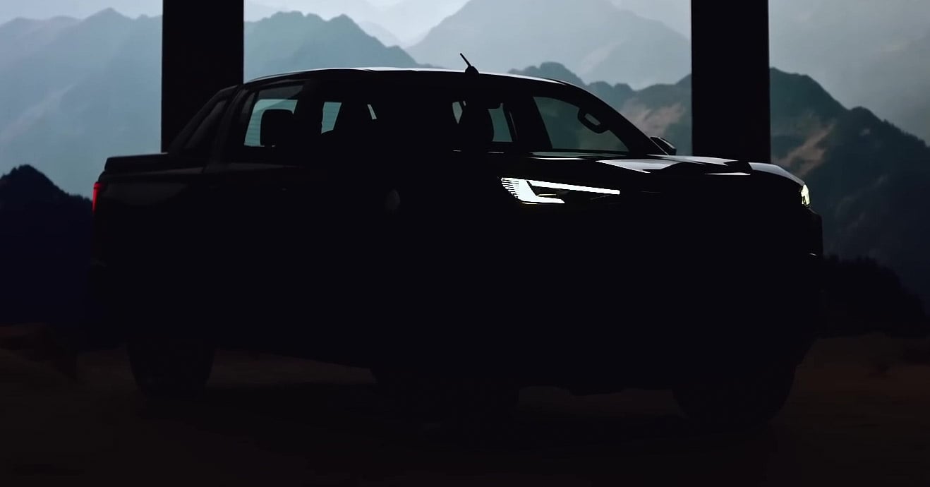 2026 toyota hilux travo teaser 7