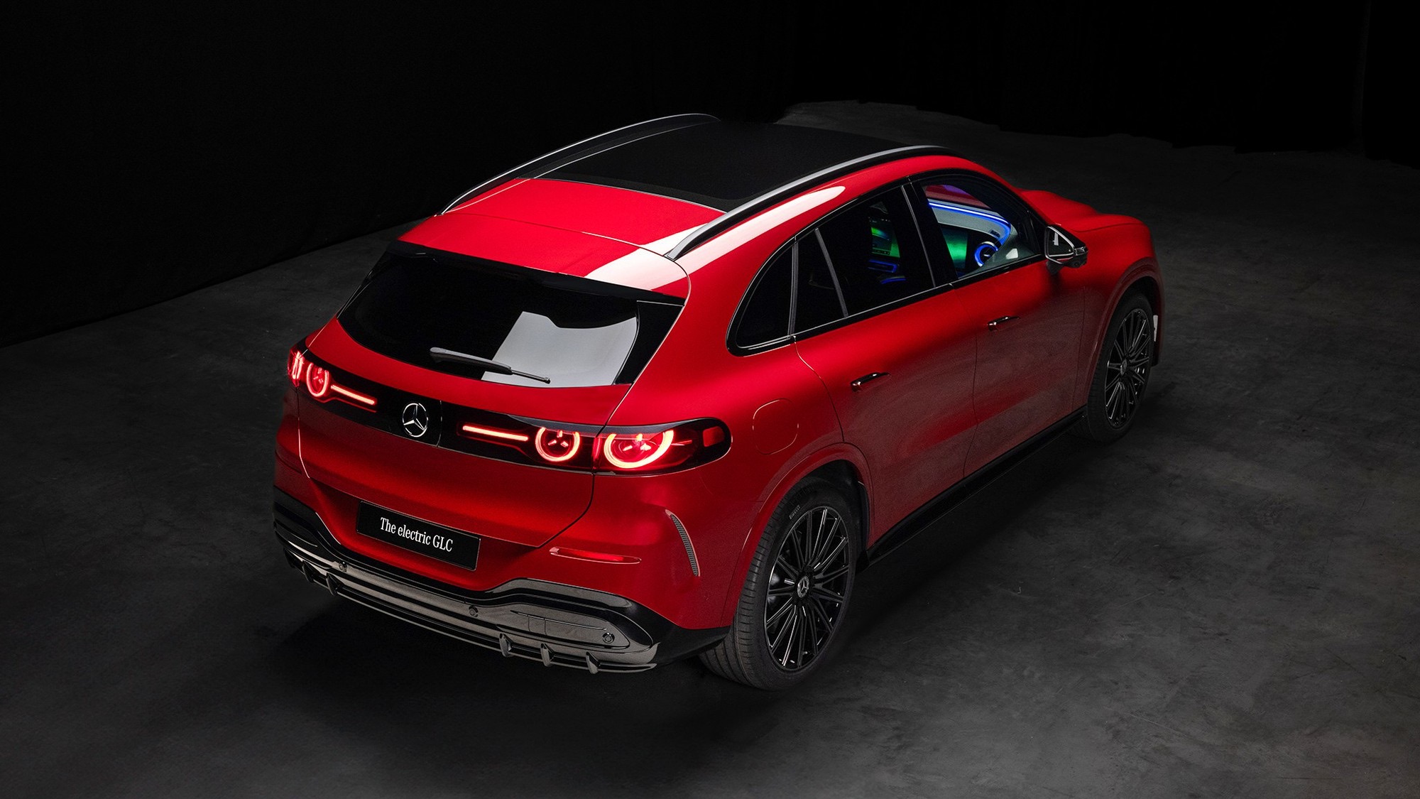 28 2027 mercedes benz glc ev red 1757327210595 1757327210795506330149